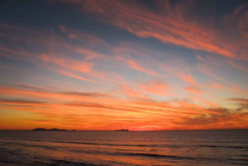 Picture 3 for Activity Fuengirola: Sunset Boat Tour with a Drink