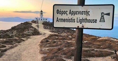 Mykonos: recorrido privado en jeep con la playa de Myrsini y Ano Mera