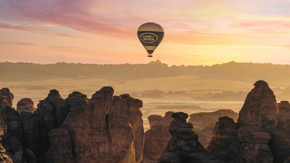 Picture 9 for Activity Hegra AlUla: Sunrise Hot Air Balloon Flight