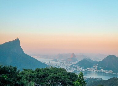 Rio de Janeiro: Tijucan kukkulalla: Cariocando na Floresta da Tijuca