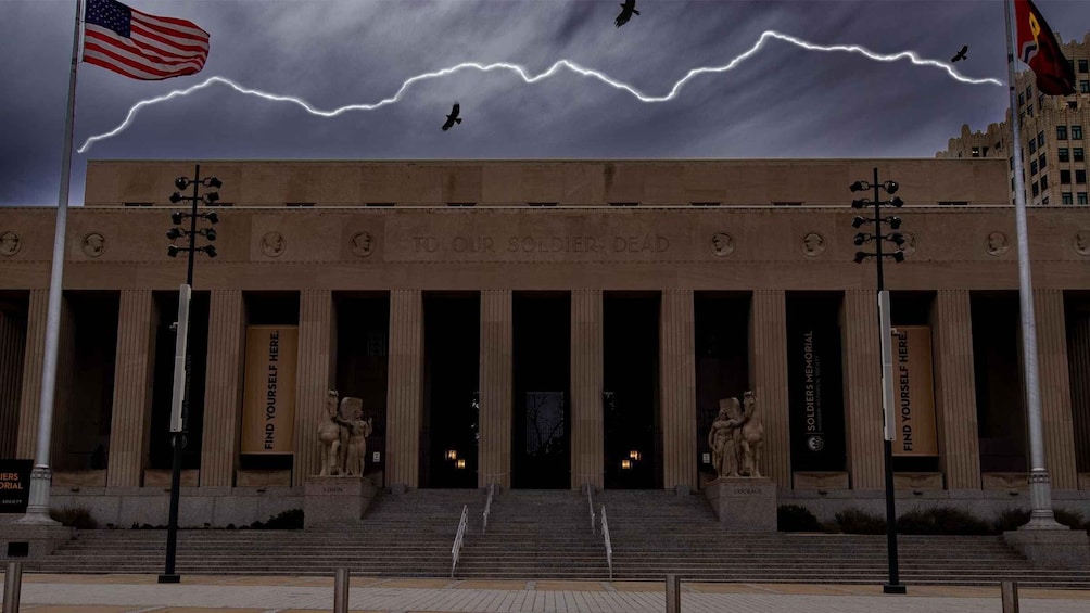 Picture 2 for Activity St. Louis: Gateway Ghouls and Hauntings Walking Tour
