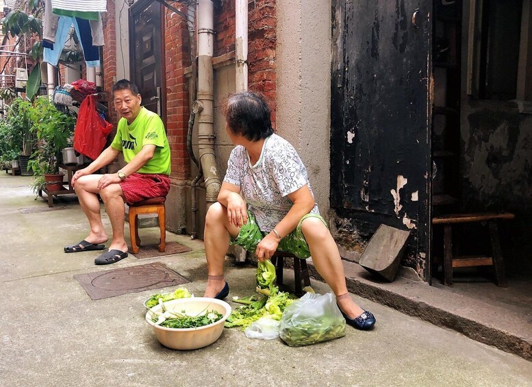 Picture 8 for Activity Shanghai: 3-Hour Biking and Local Food Tour