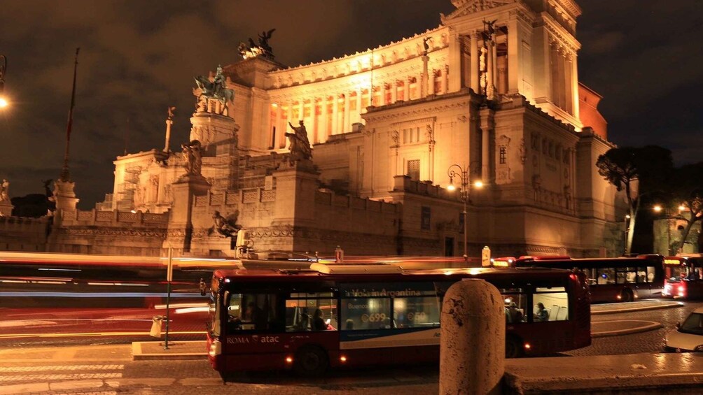 Picture 1 for Activity Rome: Ancient Rome Nighttime Sightseeing Tour