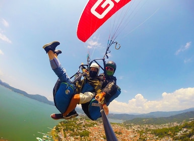 Valle de Bravo: volo in parapendio