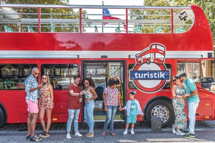 Santiago: Hop-on Hop-off-buss dagsbillett med audioguide