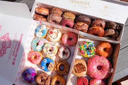 Santa Monica: Delicious Donut & Sweet Treats Walking Tour