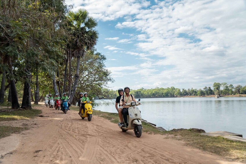 Picture 2 for Activity Siem Reap: Angkor Twilight & Boat Vespa Adventure