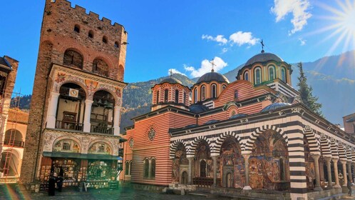 Desde Sofía: excursión de un día al monasterio de Rila y la iglesia de Boya...