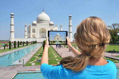 Agra: Skip-the-Line Taj Mahal & Agra Fort Private Tour