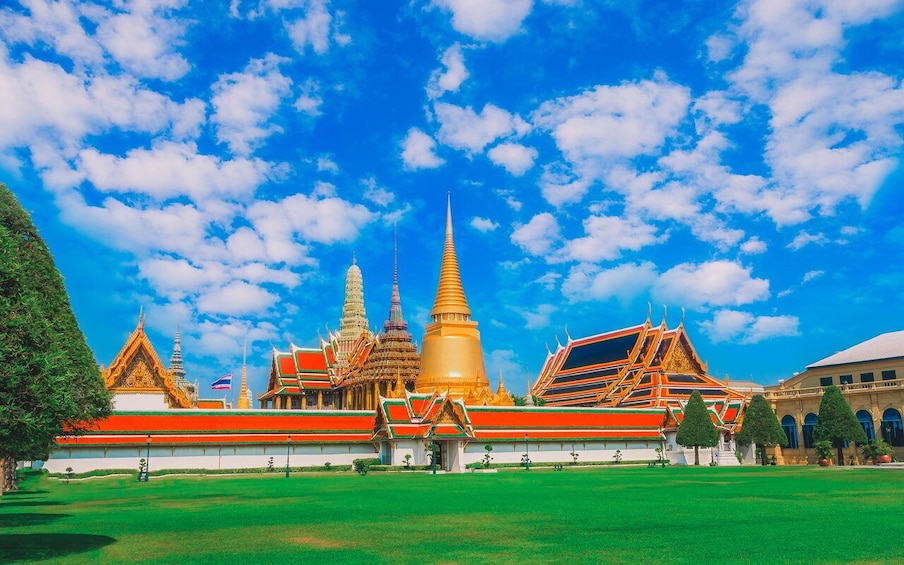 Picture 12 for Activity Bangkok: Grand Palace and Emerald Buddha Half-Day Tour