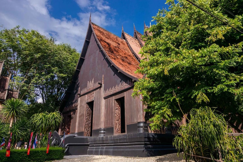 Picture 42 for Activity From Chiang Mai: White Temple Black House and Blue Temple