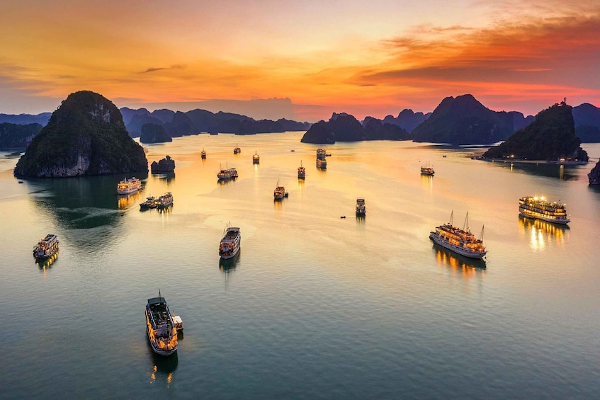 Picture 32 for Activity From Hanoi: 3-Day Luxury Tour Ninh Binh & Ha Long Bay Cruise