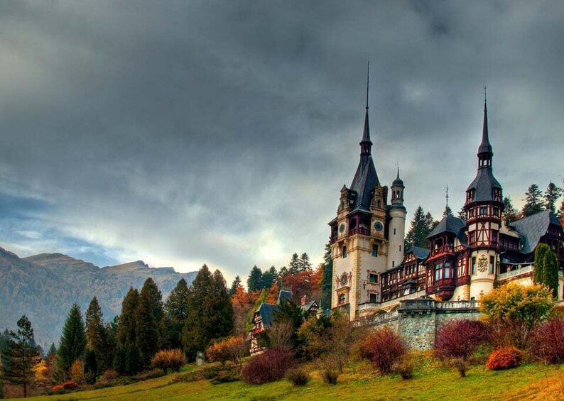 Picture 3 for Activity Bucharest - Peleș Castle-Dracula Castle-Black Church Brasov