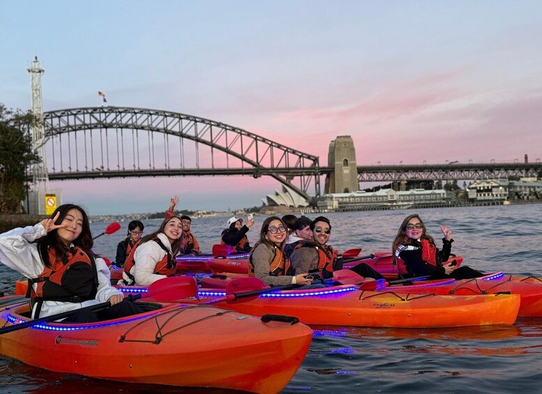 Sydney: Sunset Kayak Tour on Sydney Harbour