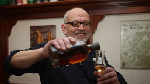 Idstein: Guided International Whisky Tasting Experience