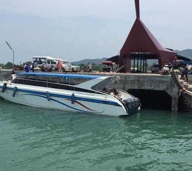 Picture 2 for Activity Krabi: Speedboat Transfer between Ao Nang and Phi Phi