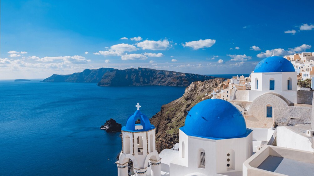 From Heraklion/Crete: Santorini Island Guided Day Trip