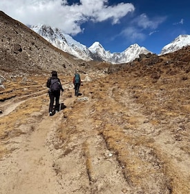 Everest Base Camp Trek ja auringonlaskunäkymä Kalapatharista käsin