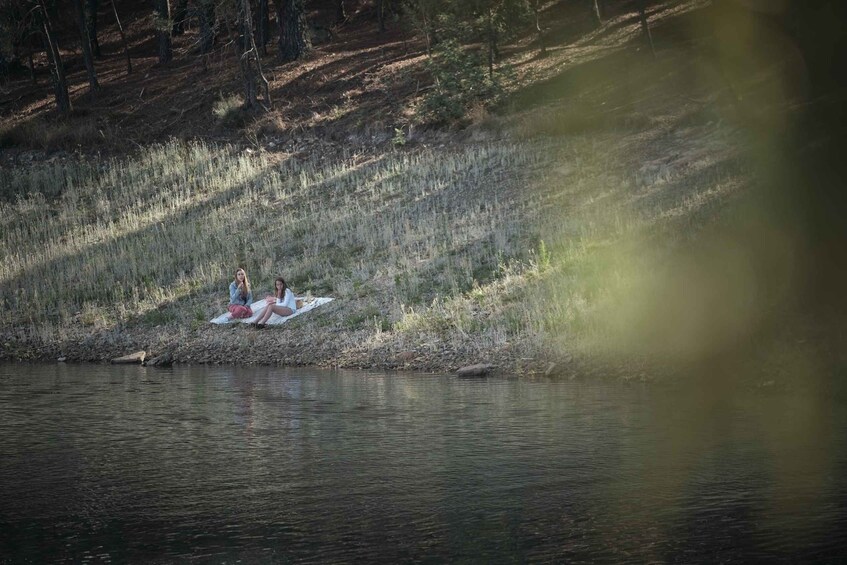 Picture 11 for Activity Guided Tour: Paddle & Kayak in Marvão