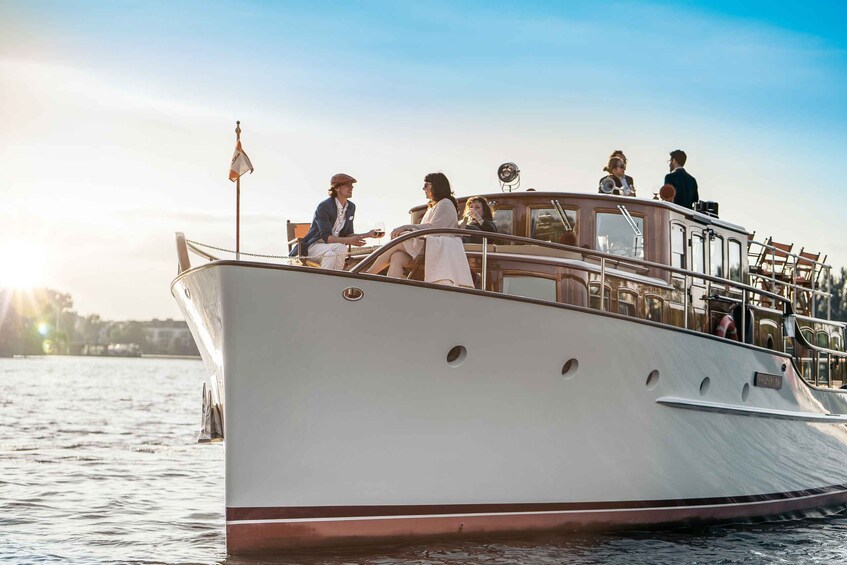 Picture 10 for Activity Berlin: Evening Yacht Cruise with Aperitif & Optional Dinner