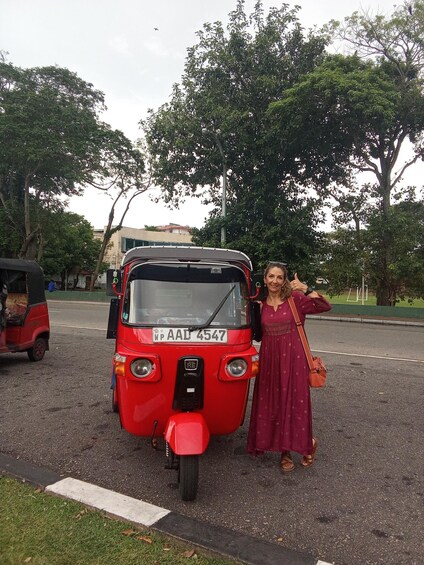 Picture 1 for Activity Colombo City Tour by Tuk Tuk with Hotel Pickup and Drop-off