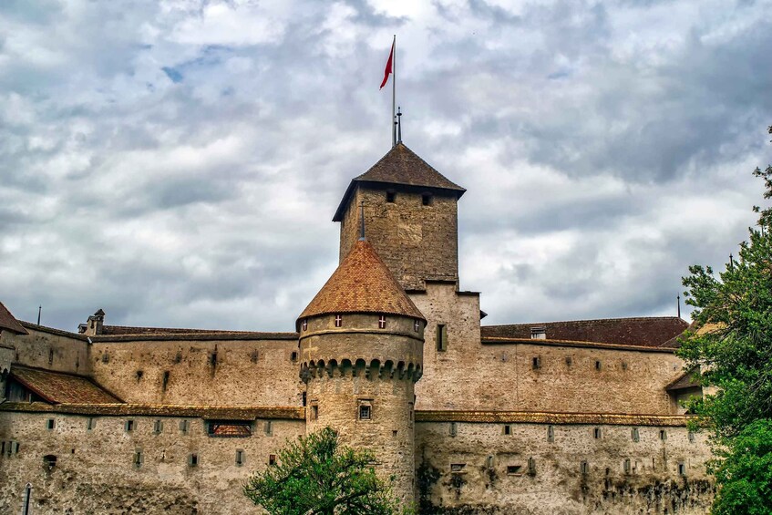 Picture 2 for Activity Montreux - Private tour with a visit to Chillon Castle