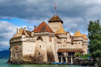 Montreux - Private tour with a visit to Chillon Castle