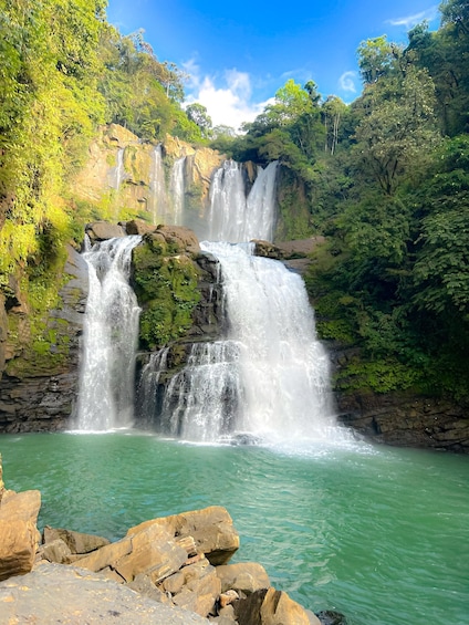 Manuel Antonio: Nauyaca Waterfall and Beach Towns Tour