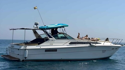 PUERTO BANUS: YACHT RENTAL FOR GROUP 2H