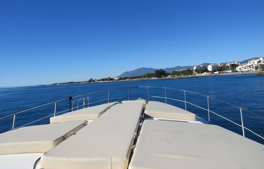 Picture 4 for Activity PUERTO BANUS: YACHT RENTAL FOR GROUP 2H