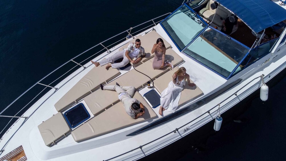 Picture 13 for Activity PUERTO BANUS: YACHT RENTAL FOR GROUP 2H