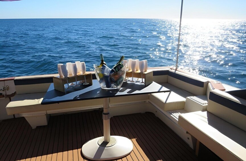 Picture 5 for Activity PUERTO BANUS: YACHT RENTAL FOR GROUP 2H