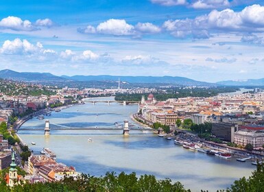 Budapest: Sightseeingkryssning på Donau med audioguide