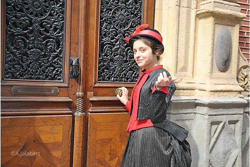 Picture 3 for Activity Exploring 19th Century Glamour with Madame Rose in Toulouse