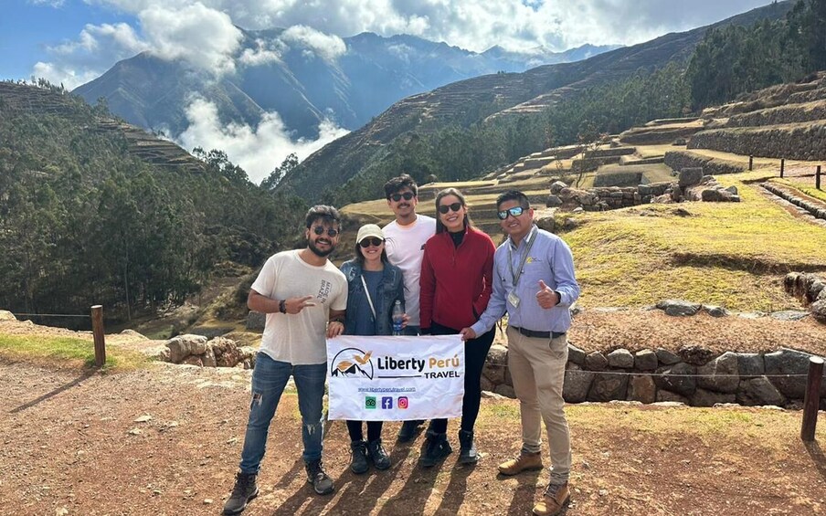 Picture 5 for Activity Sacred Valley: Visit Pisac, Ollamtaytambo, Chinchero