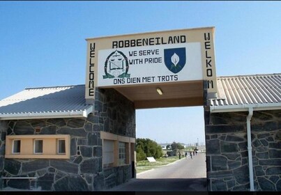 Cape Town: Robben Island Half-Day Tour with Entry Tickets