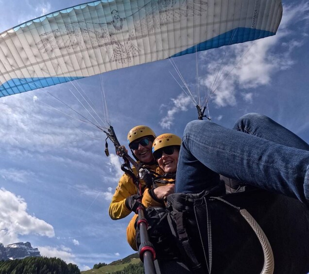 Picture 4 for Activity Neustift im Stubaital: Panoramic Tandem Paragliding Flight