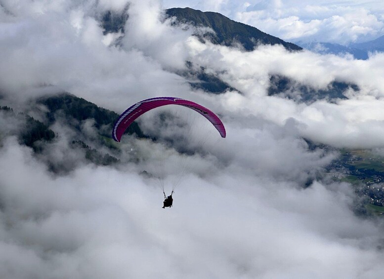 Picture 6 for Activity Neustift im Stubaital: Panoramic Tandem Paragliding Flight