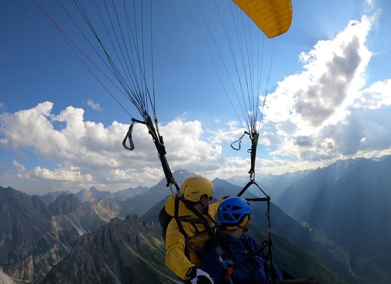 Picture 5 for Activity Neustift im Stubaital: Panoramic Tandem Paragliding Flight