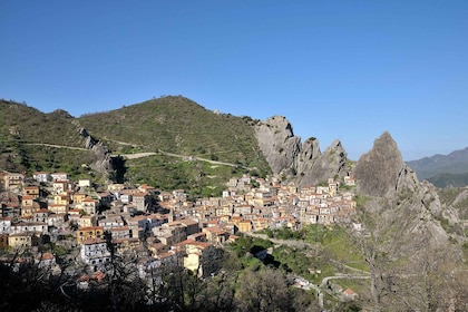 Castelmezzano: 2-stündige Tour durch ein schönes Dorf in Italien