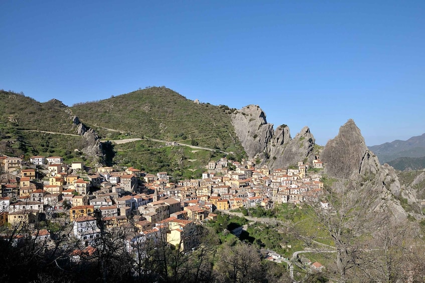 Castelmezzano: 2-Hour Beautiful Village in Italy Tour