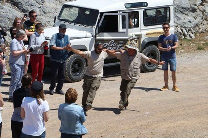 Safari guiado por el sur de Creta y el desfiladero de Tripitis