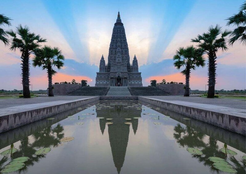 Picture 2 for Activity Varanasi to Bodhgaya: A Day of Spiritual Exploration