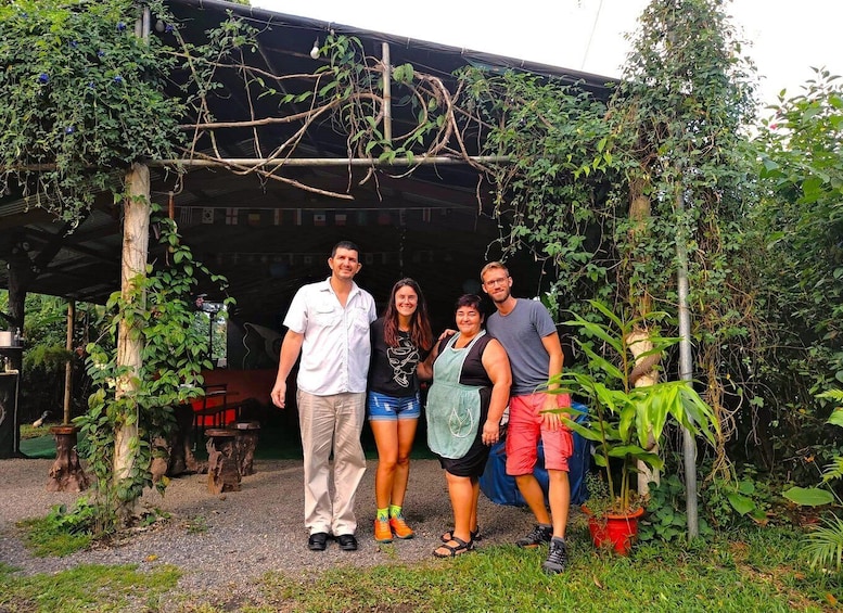 Picture 10 for Activity La Fortuna: Cooking Class+Tortilla Making+Dinner+Frog Tour