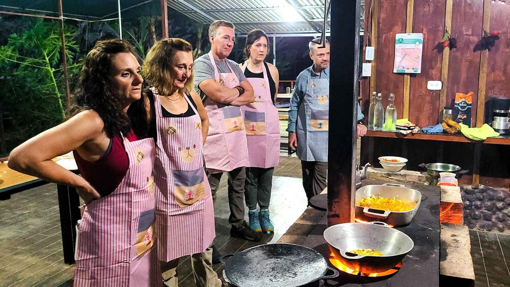 Picture 17 for Activity Cook with a Local Family + Night Walk in the Rainforest