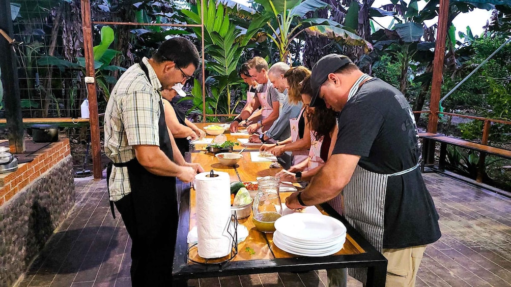 Picture 16 for Activity Cook with a Local Family + Night Walk in the Rainforest