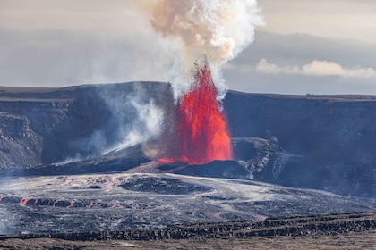 Hawaii: All-Inclusive Volcanoes and Waterfalls Private Tour