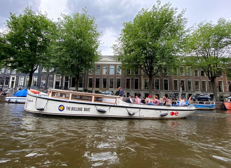 Picture 8 for Activity Amsterdam: The Bulldog Boat Smoke-Friendly Cruise & 2 Drinks