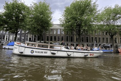 Amsterdam : La croisière sans fumée du bateau Bulldog et 2 boissons