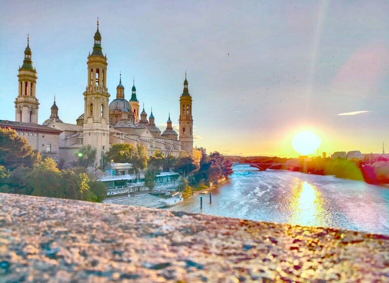 Zaragoza: Historical Tour of the Old District with a Guide